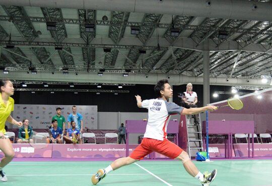 Les règles du double au badminton